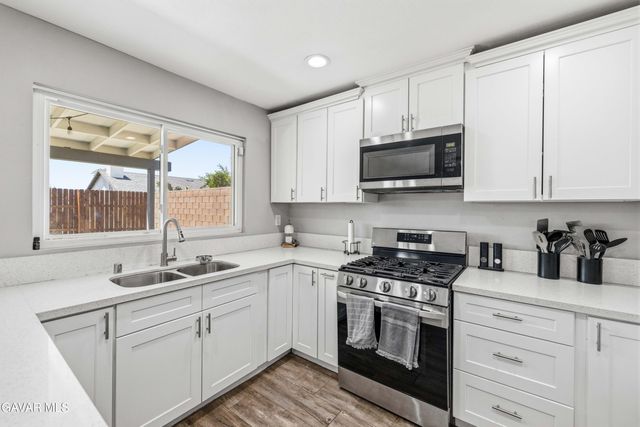 2050 Matthew Avenue, Rosamond, CA 93560