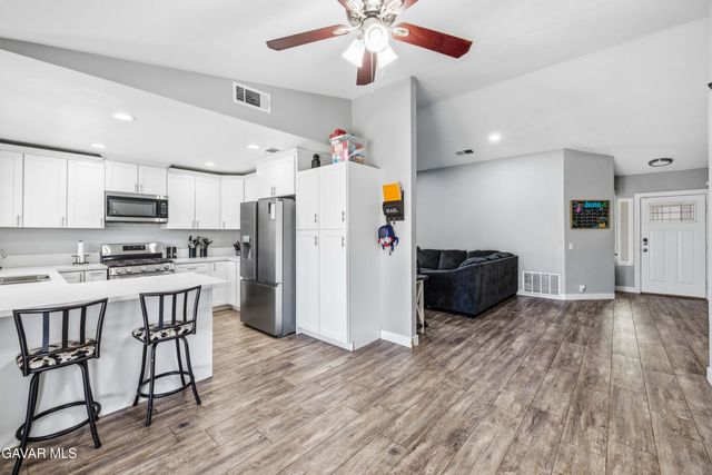 2050 Matthew Avenue, Rosamond, CA 93560