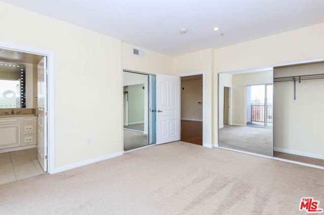 155 S Oxford Avenue 203, Los Angeles, CA 90004