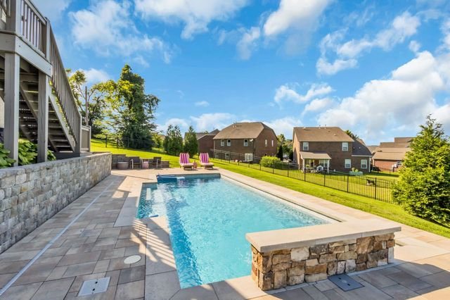 2344 Coppergate Way, Thompsons Station, TN 37179