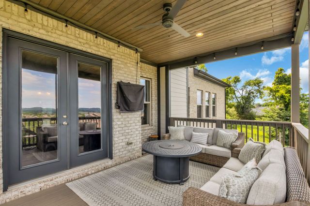 2344 Coppergate Way, Thompsons Station, TN 37179