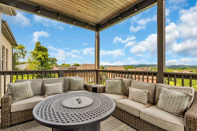 2344 Coppergate Way, Thompsons Station, TN 37179
