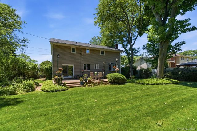61 Hofstra Drive, Smithtown, NY 11787