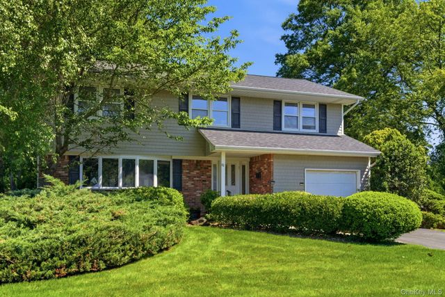 61 Hofstra Drive, Smithtown, NY 11787