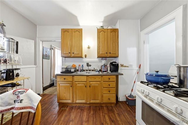 11 Indian Church Road, Buffalo, NY 14210