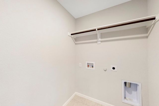 210 Lindenwood Avenue, Melissa, TX 75454