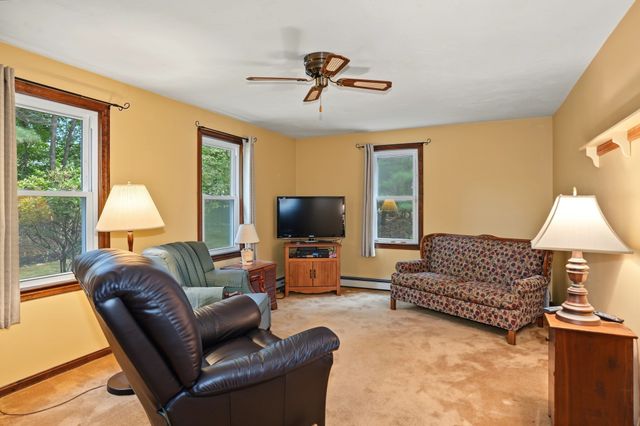 8 Fales Road, Plainville, MA 02762