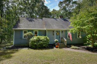8 Fales Road, Plainville, MA 02762