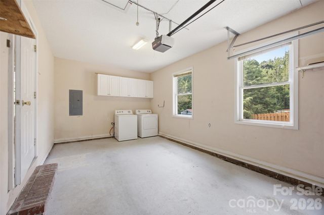 1297 Creekview Drive, Gastonia, NC 28052