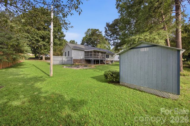 1297 Creekview Drive, Gastonia, NC 28052