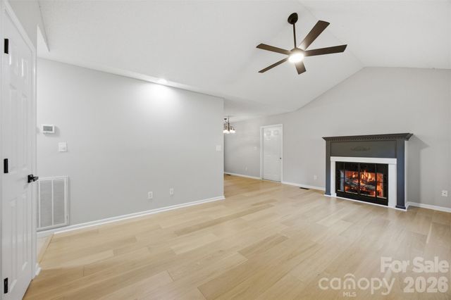 1297 Creekview Drive, Gastonia, NC 28052