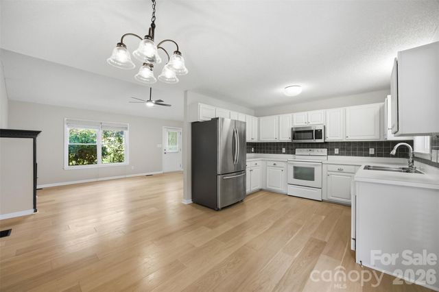 1297 Creekview Drive, Gastonia, NC 28052