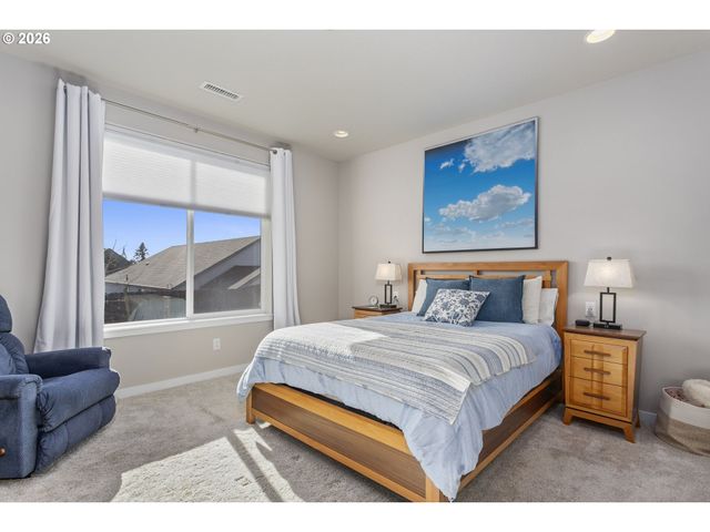 2053 N 4TH Way, Ridgefield, WA 98642