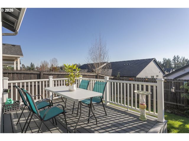 2053 N 4TH Way, Ridgefield, WA 98642