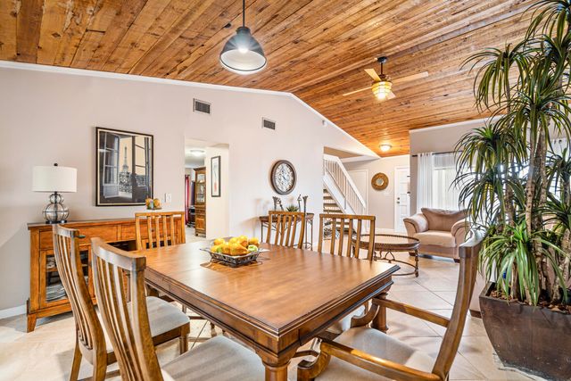 4966 NW 6th Street, Coconut Creek, FL 33063