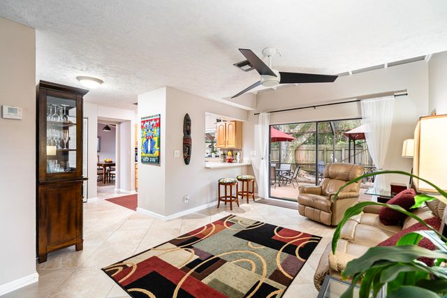 4966 NW 6th Street, Coconut Creek, FL 33063