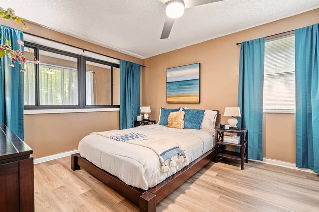 4966 NW 6th Street, Coconut Creek, FL 33063