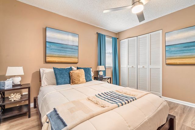 4966 NW 6th Street, Coconut Creek, FL 33063