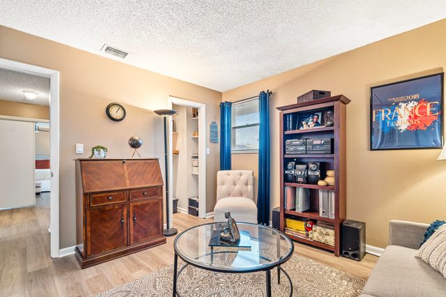 4966 NW 6th Street, Coconut Creek, FL 33063