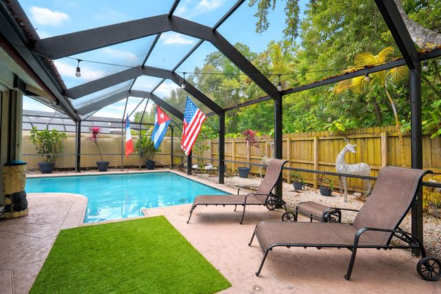 4966 NW 6th Street, Coconut Creek, FL 33063