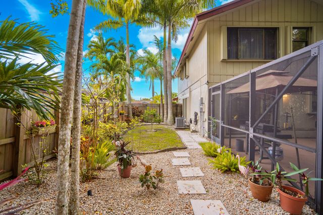 4966 NW 6th Street, Coconut Creek, FL 33063