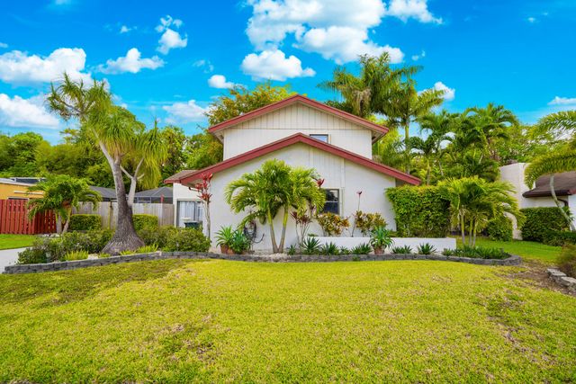 4966 NW 6th Street, Coconut Creek, FL 33063