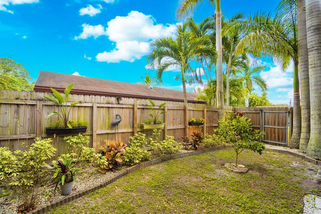 4966 NW 6th Street, Coconut Creek, FL 33063