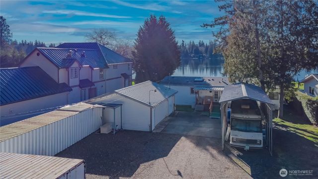 30961 E Lake Morton Drive SE, Kent, WA 98042