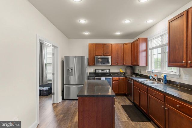 389 HUGHS RD, Charles Town, WV 25414