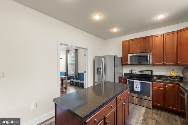 389 HUGHS RD, Charles Town, WV 25414