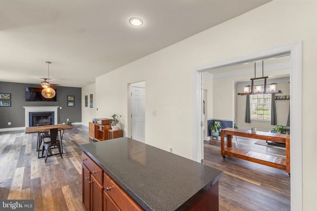 389 HUGHS RD, Charles Town, WV 25414