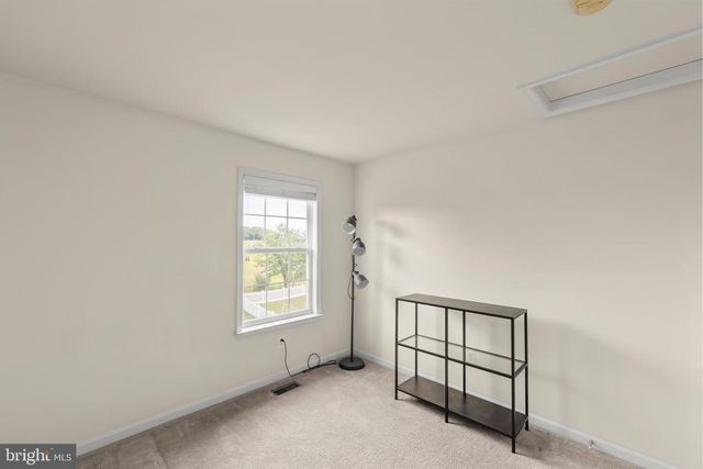389 HUGHS RD, Charles Town, WV 25414