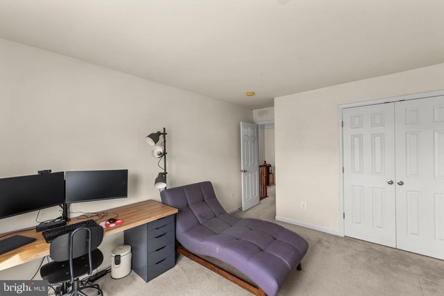 389 HUGHS RD, Charles Town, WV 25414