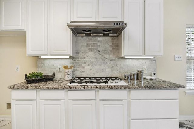 1115 Mulberry Lane, Bellaire, TX 77401