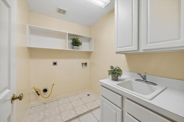 1115 Mulberry Lane, Bellaire, TX 77401