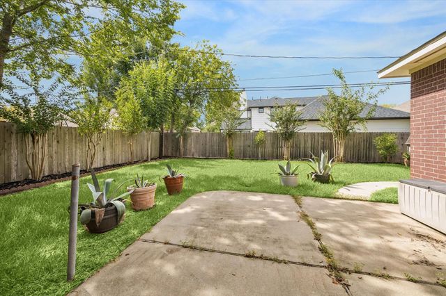 1115 Mulberry Lane, Bellaire, TX 77401