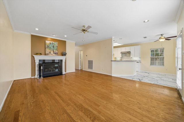 1115 Mulberry Lane, Bellaire, TX 77401