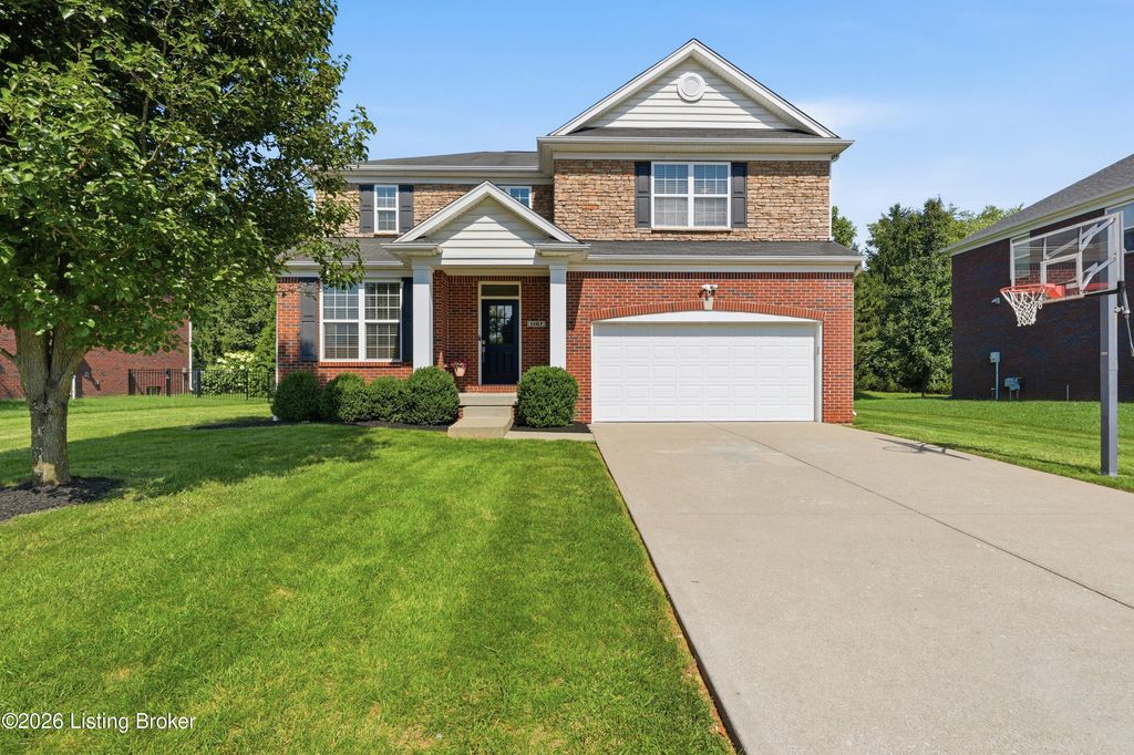1107 Crossings Cove Ct, Louisville, KY 40245