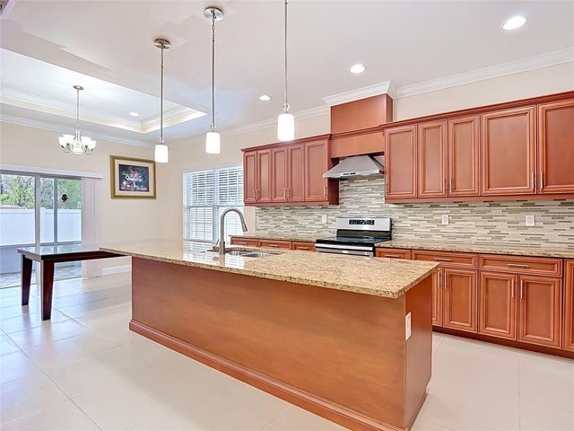 5065 67TH WAY N, St Petersburg, FL 33709