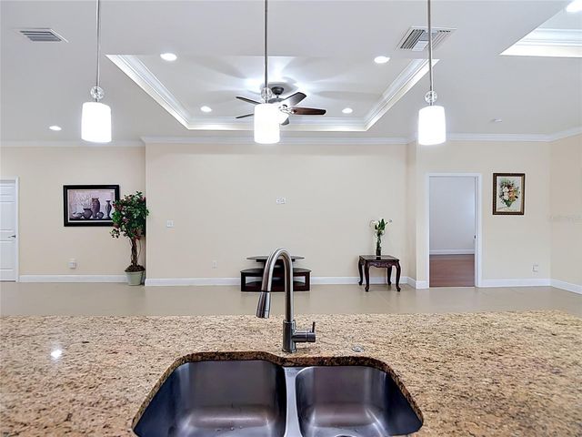 5065 67TH WAY N, St Petersburg, FL 33709