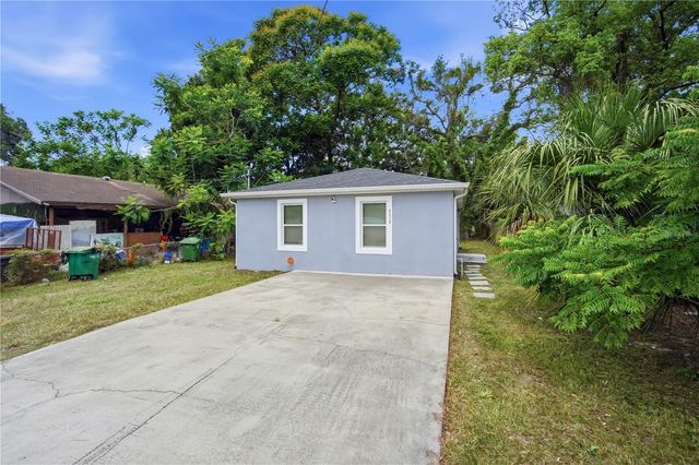 8310 N BROOKS STREET, Tampa, FL 33604