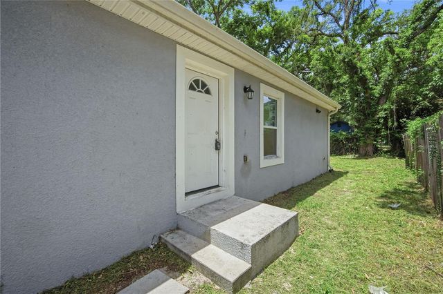 8310 N BROOKS STREET, Tampa, FL 33604