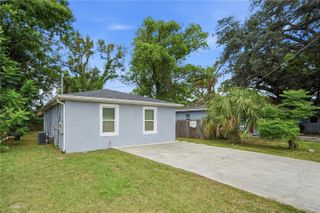 8310 N BROOKS STREET, Tampa, FL 33604