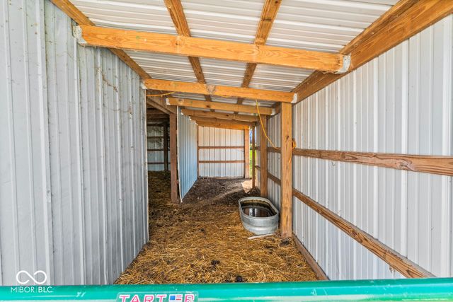 5571 N Raider Road, Middletown, IN 47356