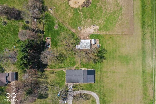 5571 N Raider Road, Middletown, IN 47356