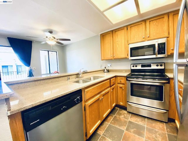 2505 Miramar Ave 122, Castro Valley, CA 94546