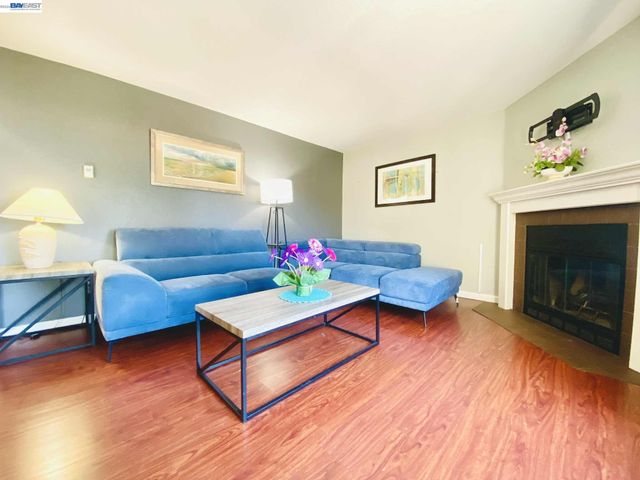 2505 Miramar Ave 122, Castro Valley, CA 94546