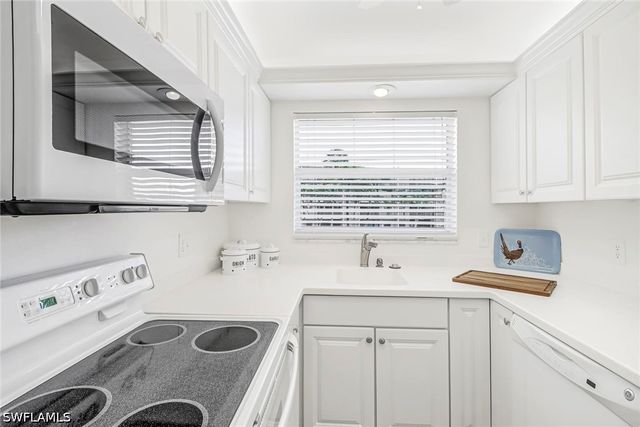 3000 Gulf Shore BLVD N 213, Naples, FL 34103