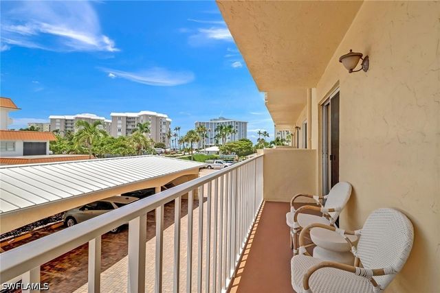 3000 Gulf Shore BLVD N 213, Naples, FL 34103