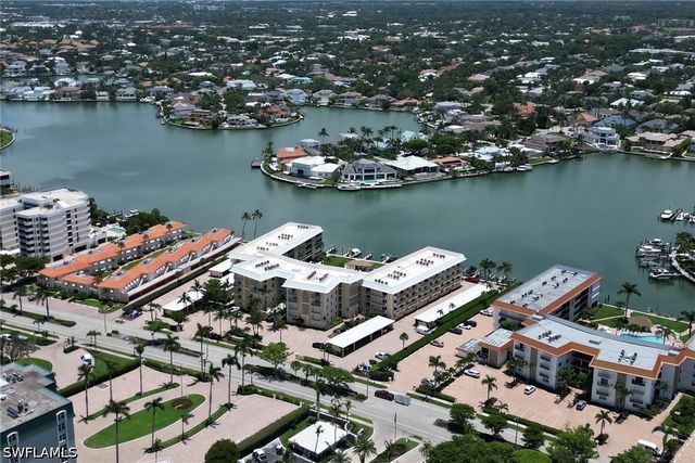3000 Gulf Shore BLVD N 213, Naples, FL 34103